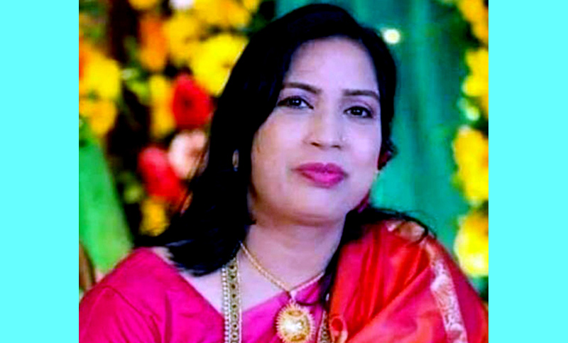 চাকরিও গেল, মনোনয়নও বাতিল হলো